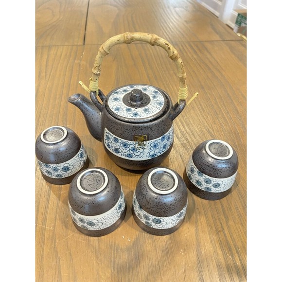 Ebros Japanese Design Cherry Petals Charcoal Grey Ceramic Tea Pot & Four Cups - Picture 2 of 5